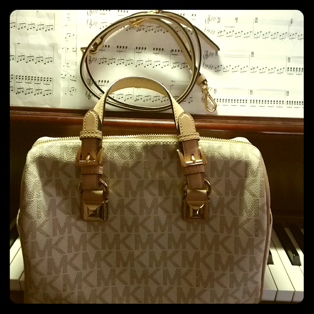 Mk Grayson Satchel pebbled leather medium size